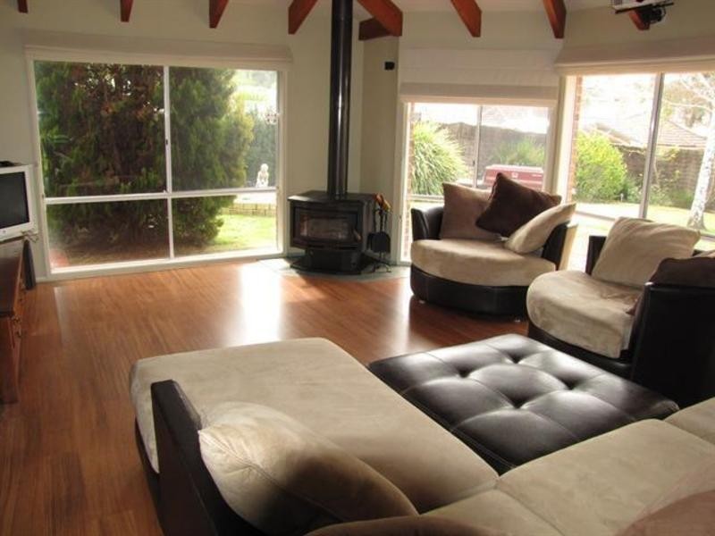 8 Sarson Rd, Albury NSW 2640