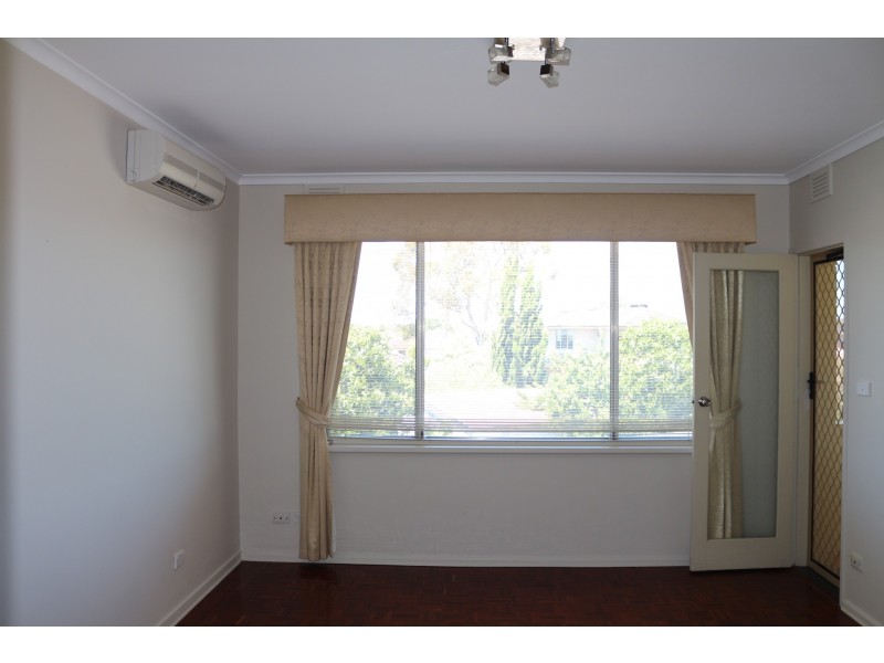 4/2 May Street, Altona North VIC 3025