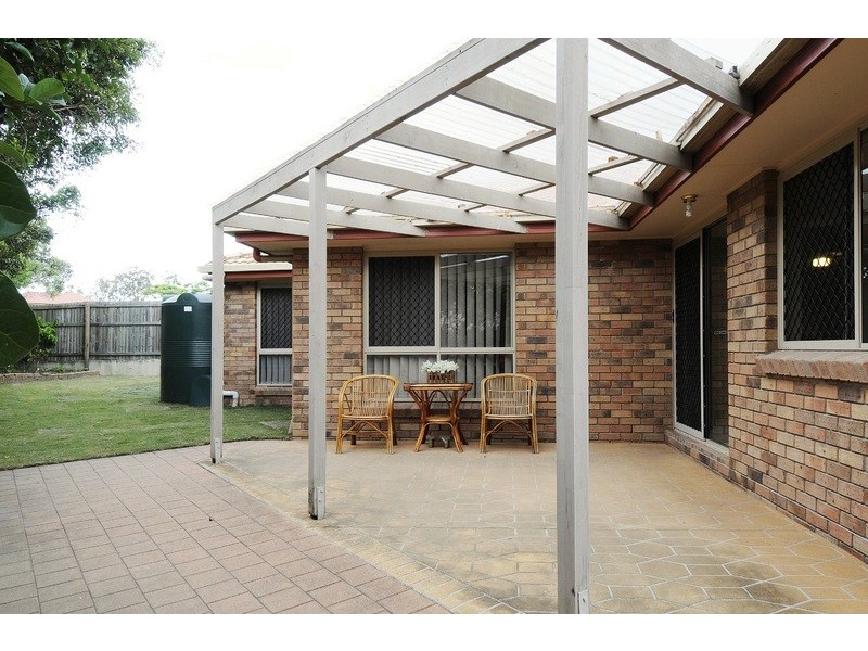 16 Wavecrest Place, Calamvale QLD 4116