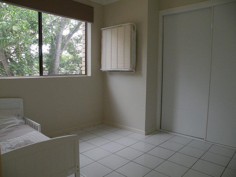 9/20-22 Whiting St, Labrador QLD 4215