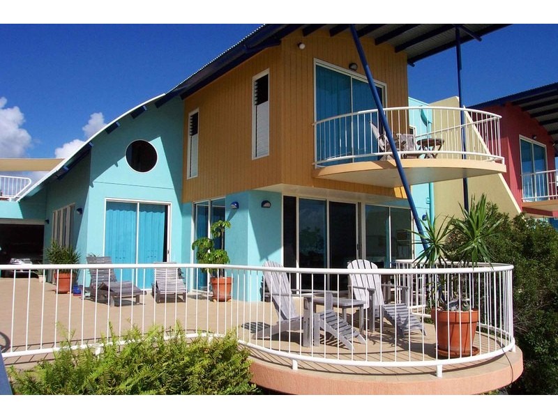 7 Bayside Way, Rosslyn QLD 4703