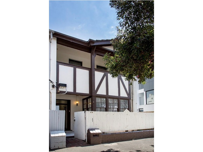 53 Thomas St, Windsor VIC 3181