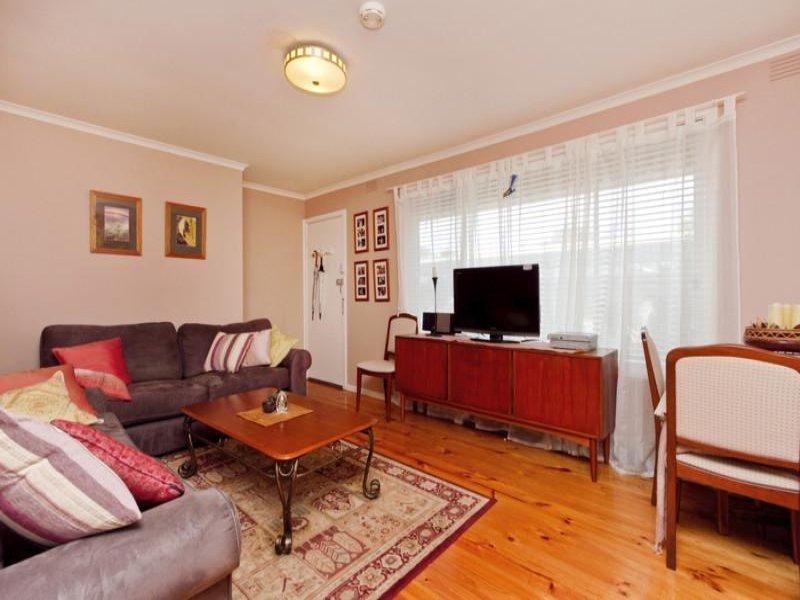 2/8 Crown Avenue, Mordialloc VIC 3195