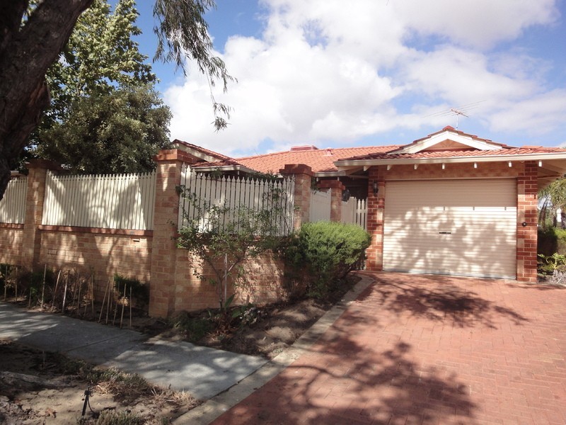 1/22 Waterloo St, Joondanna WA 6060