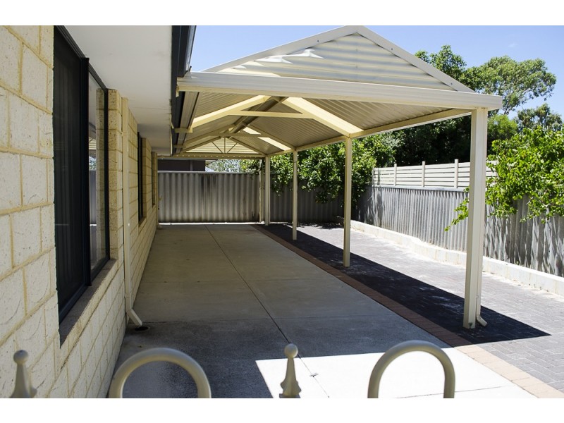 7 Mudlark Close, Langford WA 6147