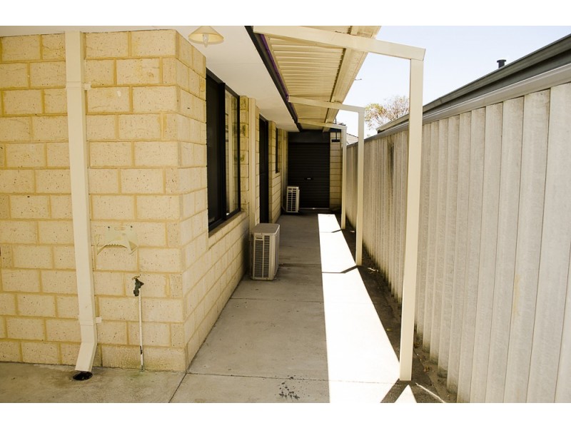 7 Mudlark Close, Langford WA 6147