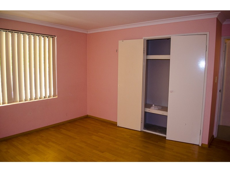 7 Mudlark Close, Langford WA 6147