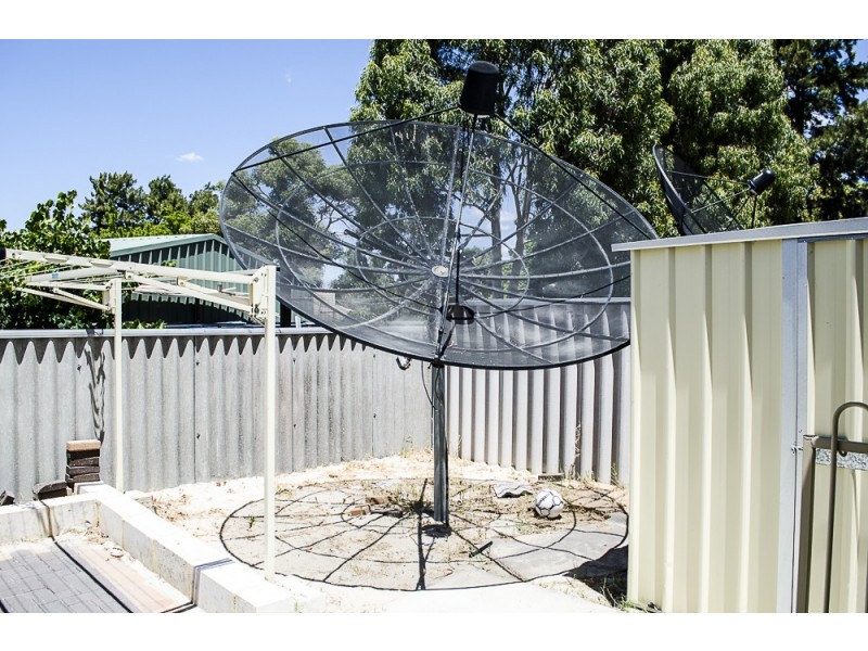 7 Mudlark Close, Langford WA 6147