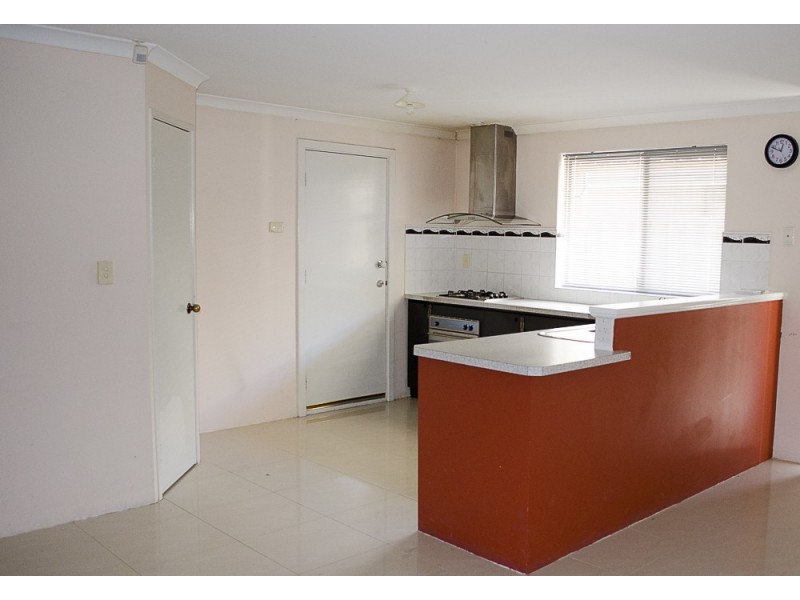 7 Mudlark Close, Langford WA 6147