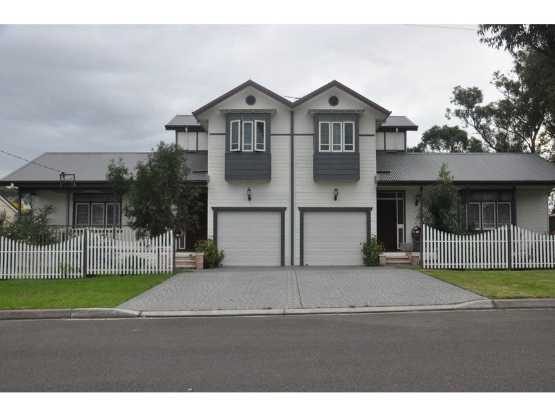 4 Brisbane Rd, Riverstone NSW 2765