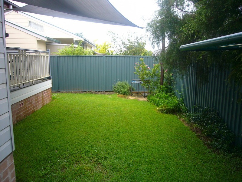 4 Brisbane Rd, Riverstone NSW 2765