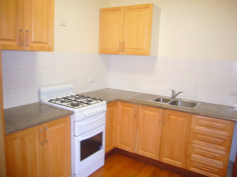 4 Brisbane Rd, Riverstone NSW 2765