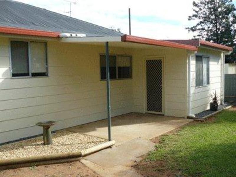 4  Rose Street, Parkes NSW 2870