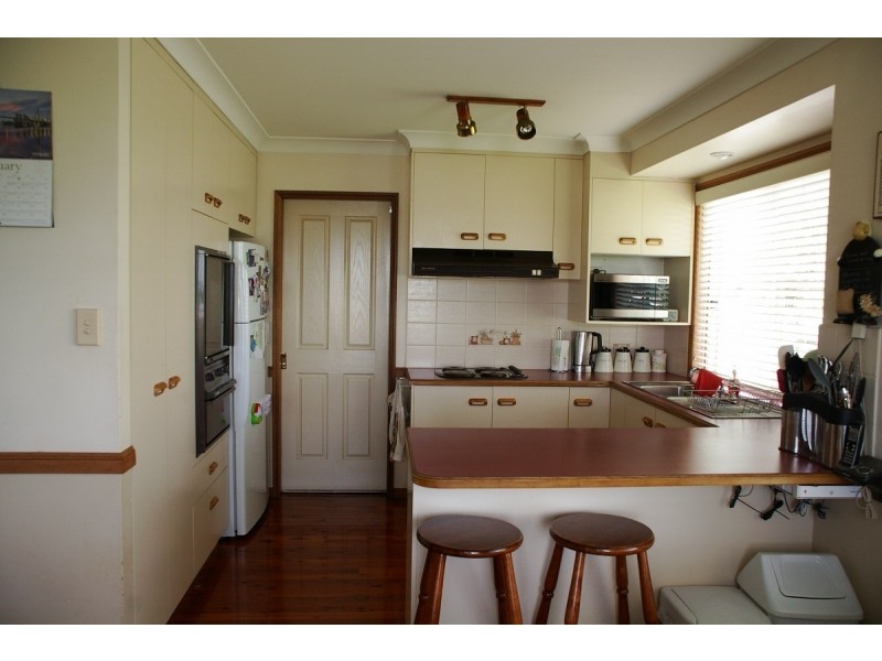 17 Candlebark Court, Glenvale QLD 4350