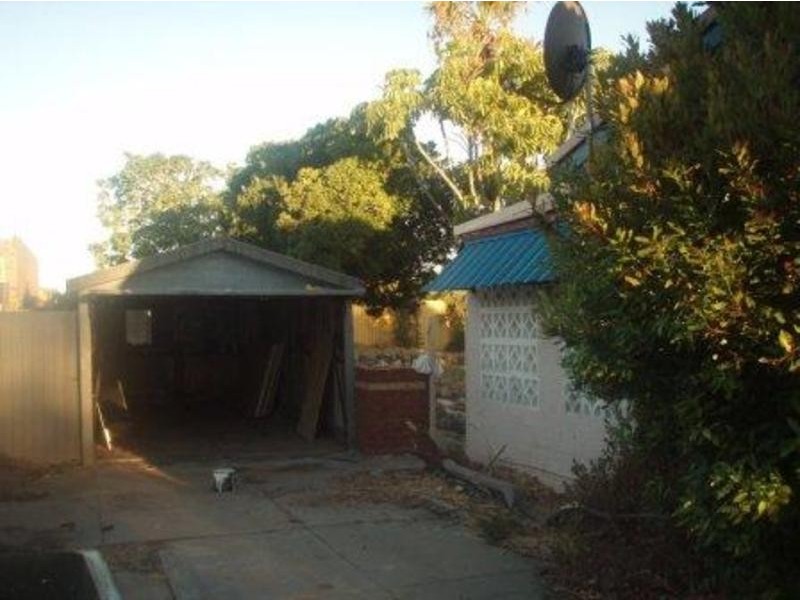 18 McCormick Street, Warnbro WA 6169