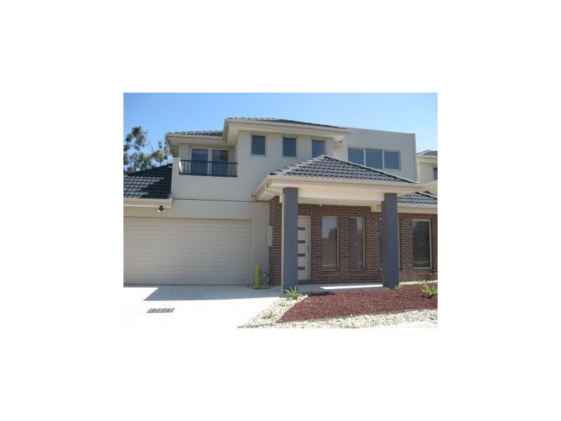 1/11 Victoria Street, Sydenham VIC 3037