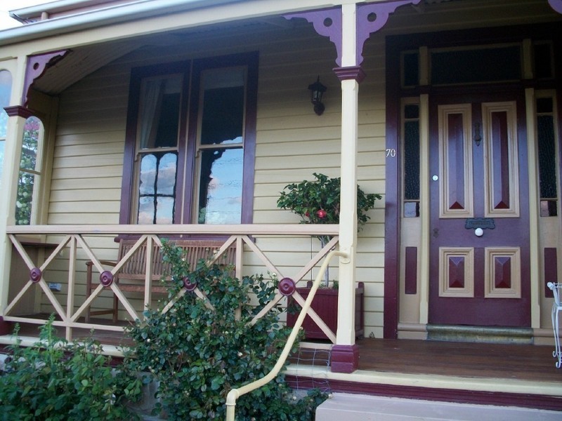 70 PEDDER STREET, New Town TAS 7008