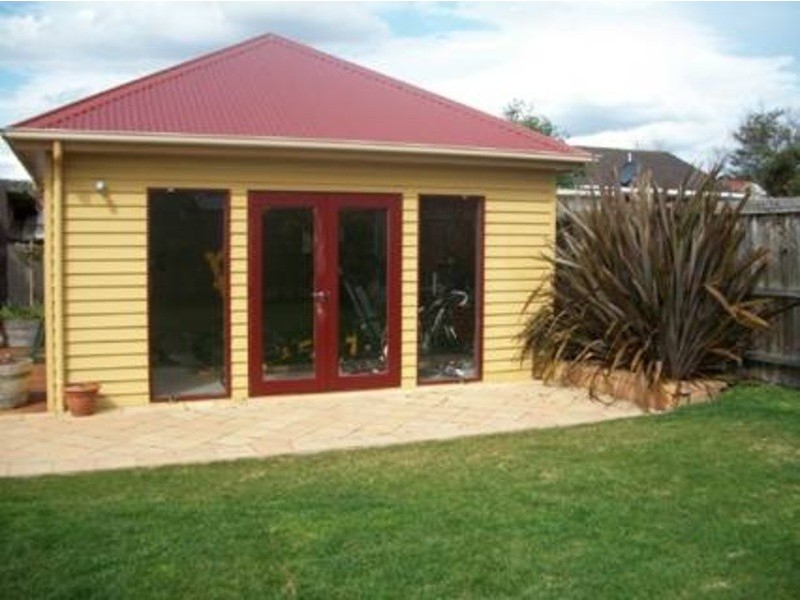 70 PEDDER STREET, New Town TAS 7008