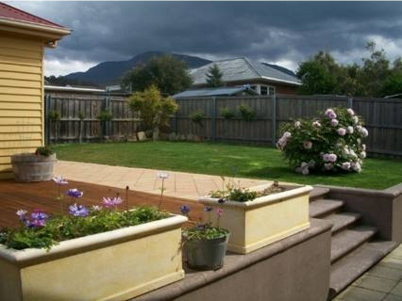 70 PEDDER STREET, New Town TAS 7008