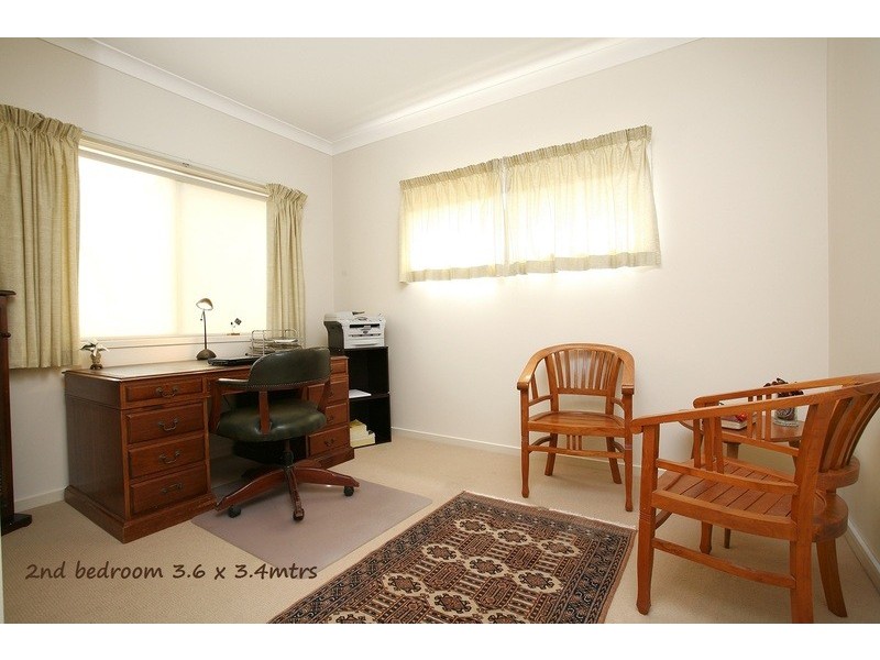 7 Bahia Court, Broadbeach Waters QLD 4218