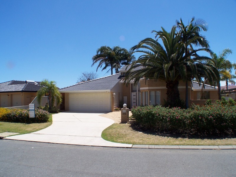 59 Kilkenny Circle, Waterford WA 6152