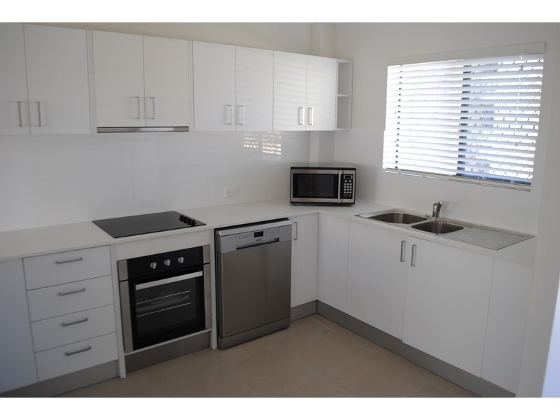 13/11 Old Burleigh Road, Surfers Paradise QLD 4217