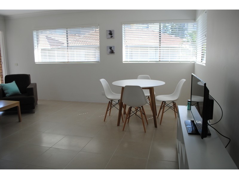 13/11 Old Burleigh Road, Surfers Paradise QLD 4217