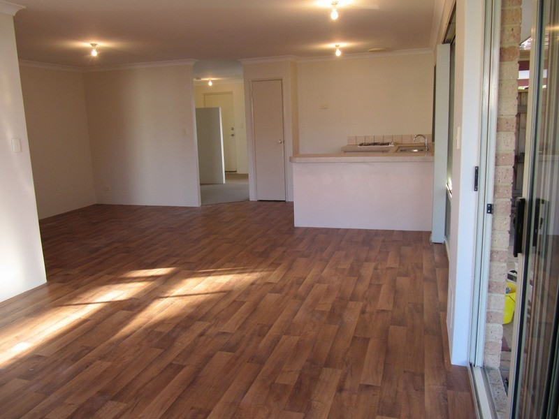 33 Wyperfeld Gardens, Ballajura WA 6066