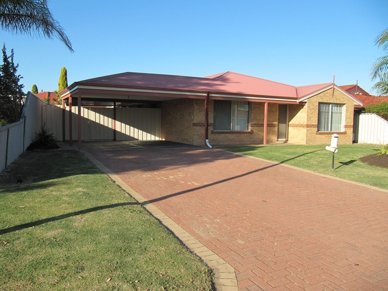 33 Wyperfeld Gardens, Ballajura WA 6066