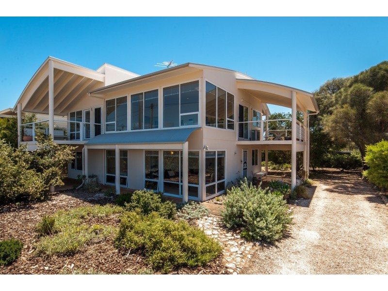 28 Esplanade, Port Vincent SA 5581