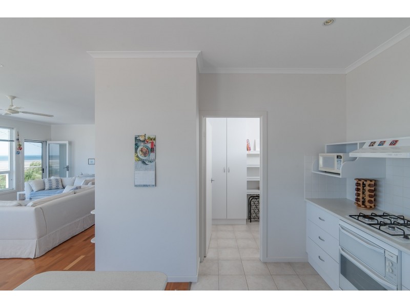 28 Esplanade, Port Vincent SA 5581