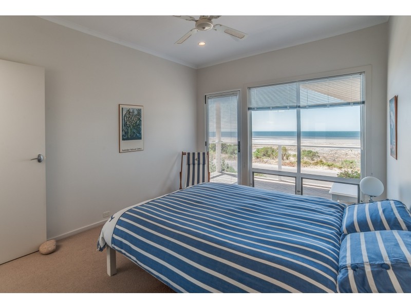 28 Esplanade, Port Vincent SA 5581