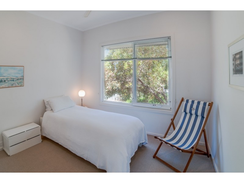 28 Esplanade, Port Vincent SA 5581