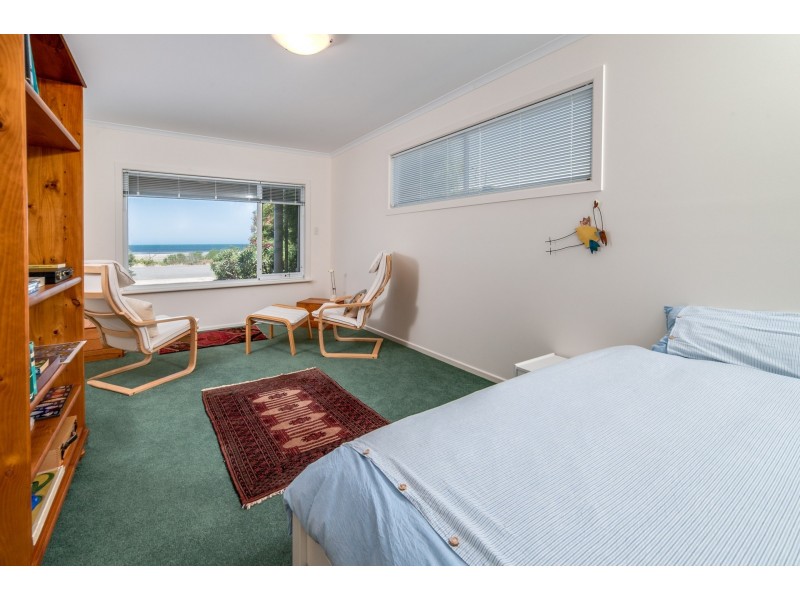 28 Esplanade, Port Vincent SA 5581