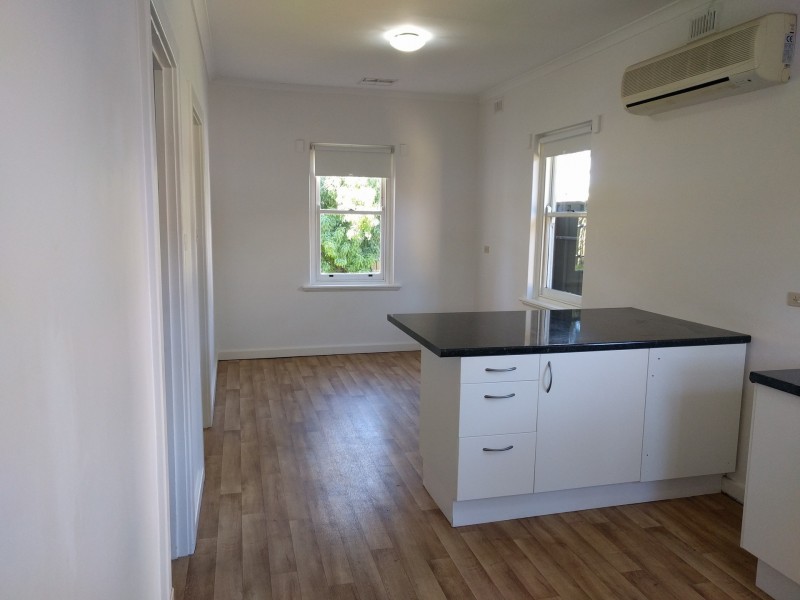 12 Avenue Road, Cumberland Park SA 5041
