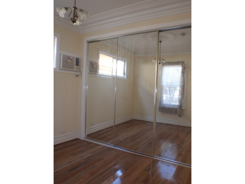 68 Moore St, Footscray VIC 3011