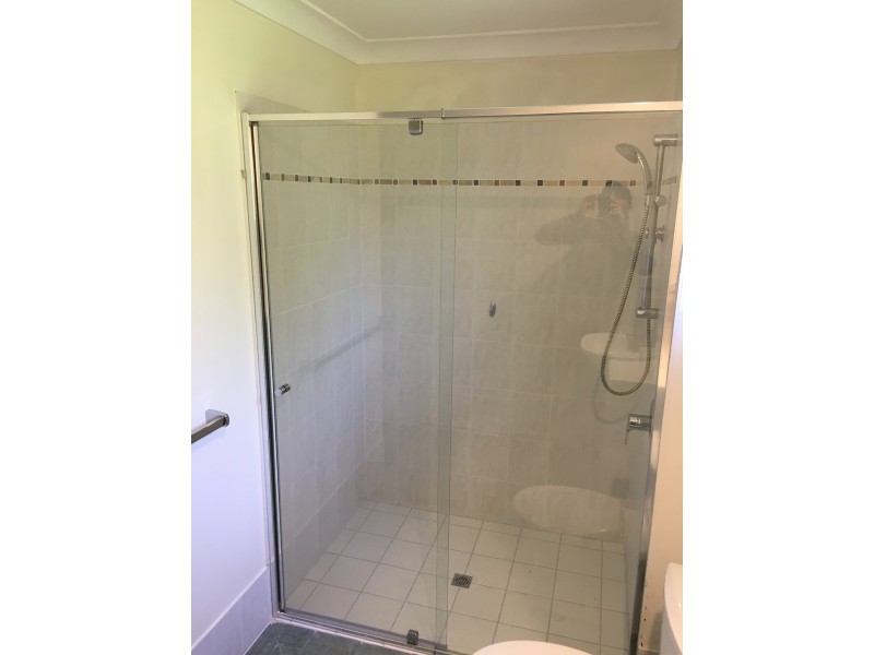 4/10 Broomfield Street, Taringa QLD 4068