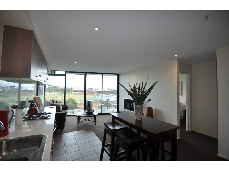 83 Queens Road, Melbourne VIC 3004