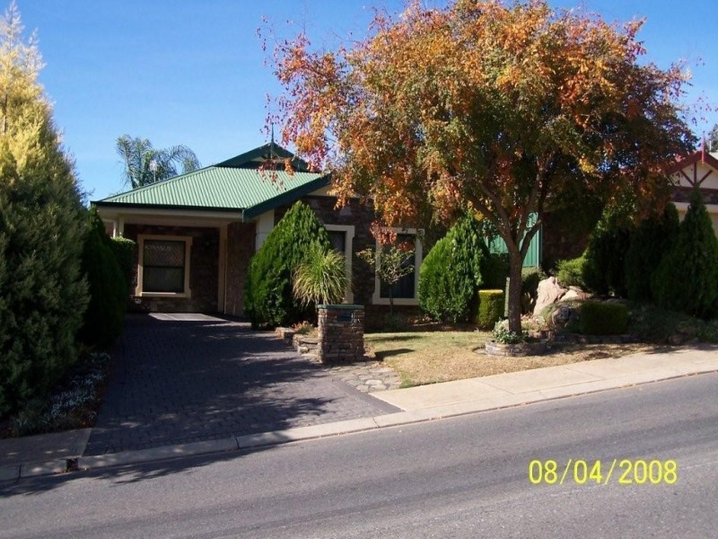 11 Lake Fortesque Avenue, Greenwith SA 5125