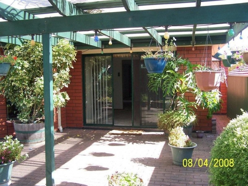 11 Lake Fortesque Avenue, Greenwith SA 5125