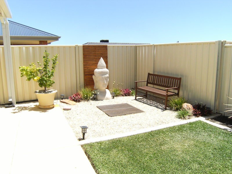 2 Liddell Link, Lakelands WA 6180