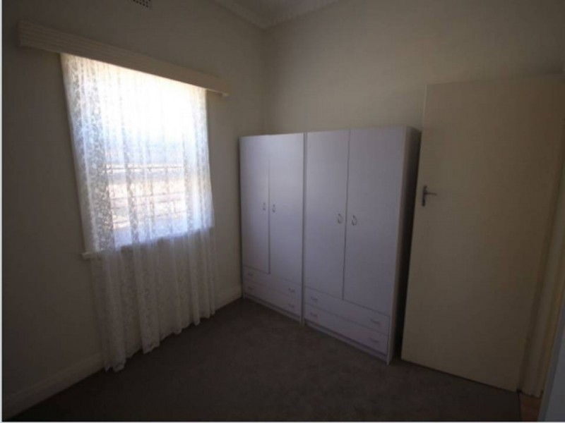 2 Walmer Avenue, St Albans VIC 3021