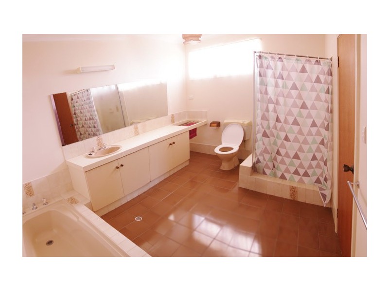 34 Malibu Road, Safety Bay WA 6169