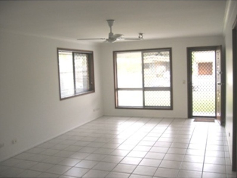 29 Sixth Ave, Palm Beach QLD 4221