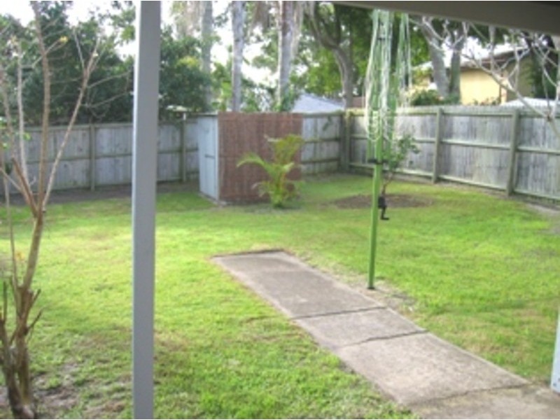 29 Sixth Ave, Palm Beach QLD 4221