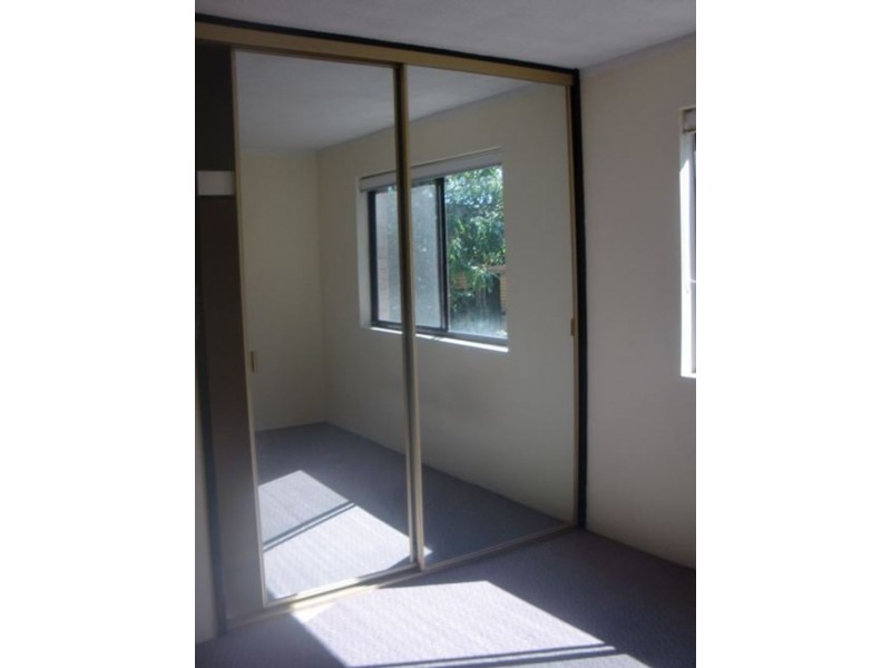 4/83 Queen Street, Southport QLD 4215