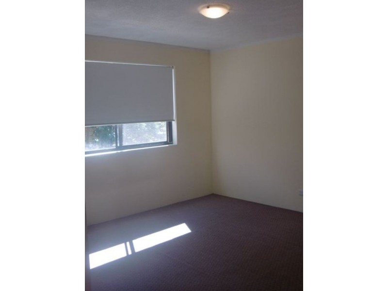 4/83 Queen Street, Southport QLD 4215