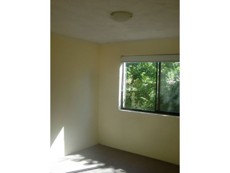 4/83 Queen Street, Southport QLD 4215