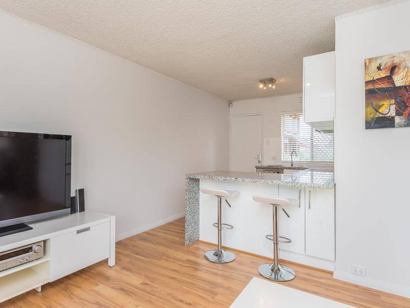 1/12 Banksia Street, Joondanna WA 6060