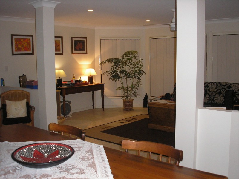 18 Baltimore Place, Kuluin QLD 4558